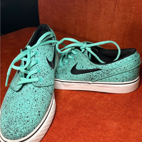 Nike Other - Nike Zoom Stefan Janoski SB Kids Sneakers 6Y